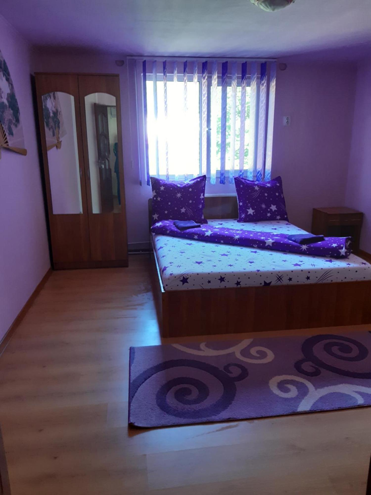 Апартаменты Casa Iza Бэиле-Еркулане Экстерьер фото
